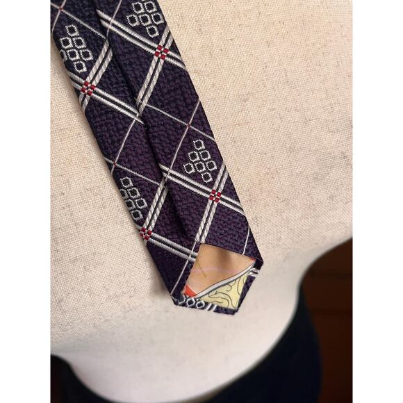 Vintage peek-a-boo silk necktie with Japanese nudes - Picture 5 of 7